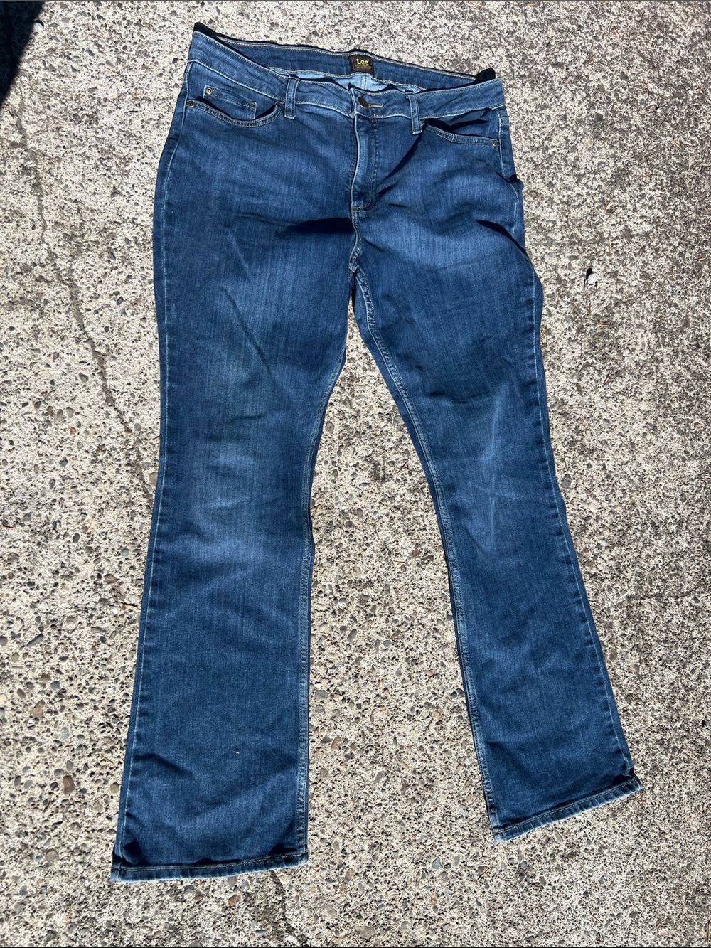 Lee Women’s Straight Leg Jeans in Indigo Blue